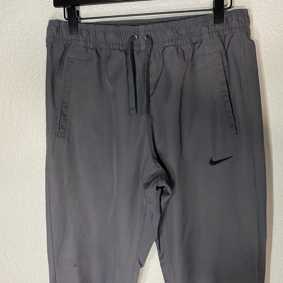 Nike Joggers Women’s Medium Woven Dark Gray Pull On High Rise Pockets Durable - Picture 2 of 10